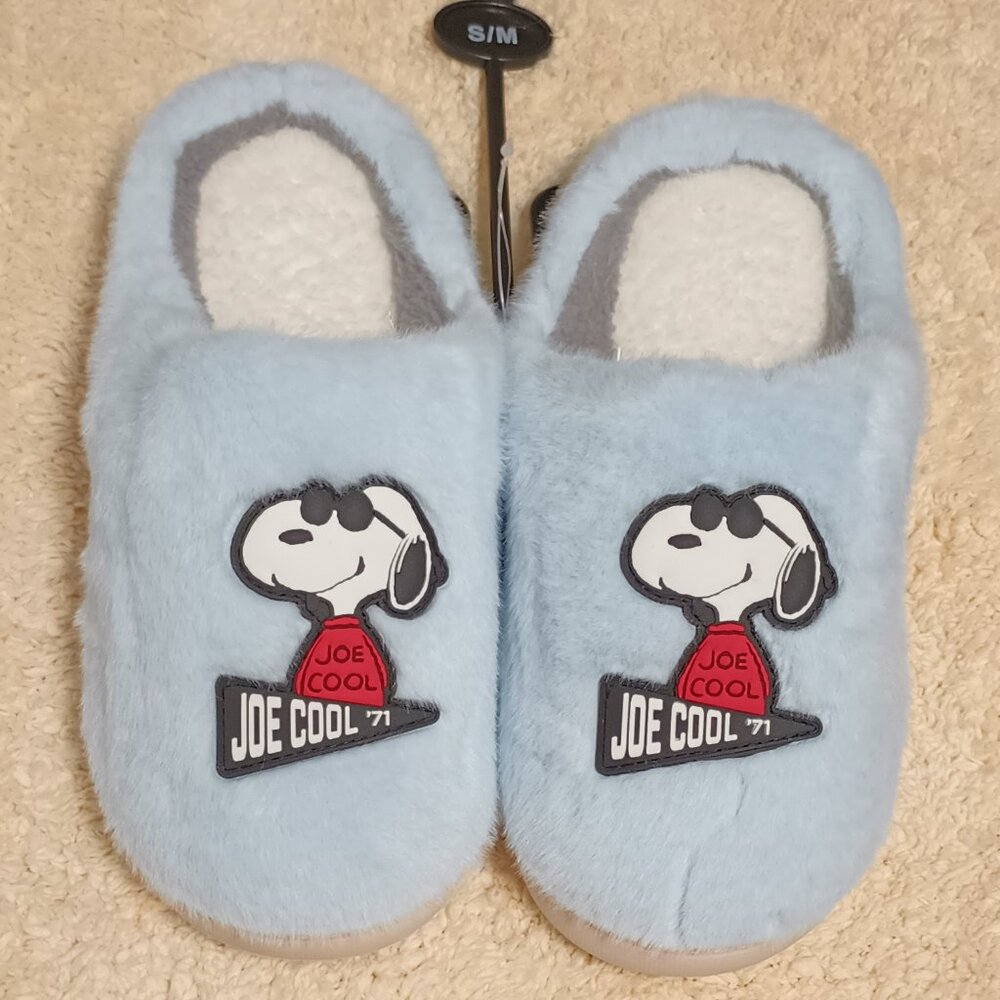 NWT ~ Snoopy (S/M) Sherpa Fleece Lined Plush Scuff Slippers